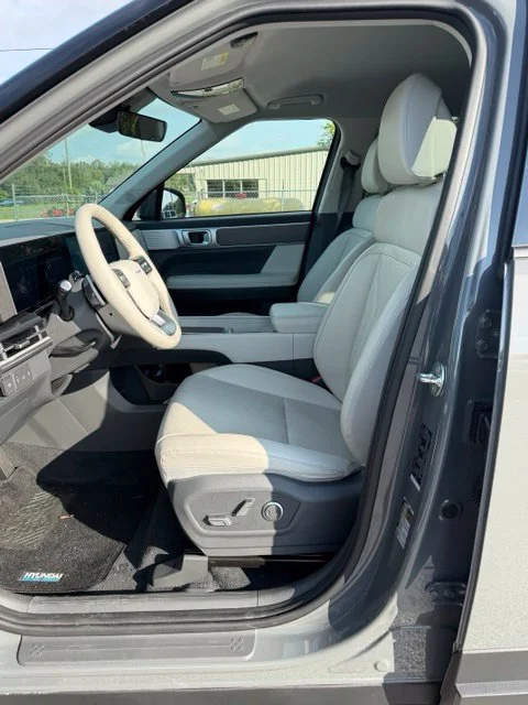 Used 2025 Gray Hyundai SEL image 2