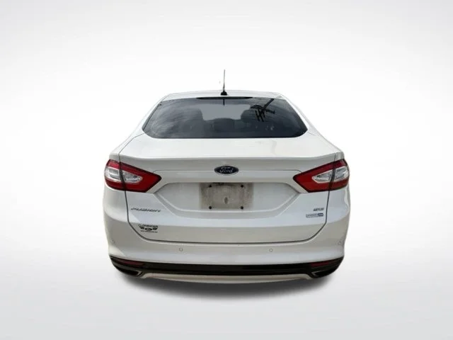 Used 2016 White Ford SE image 6
