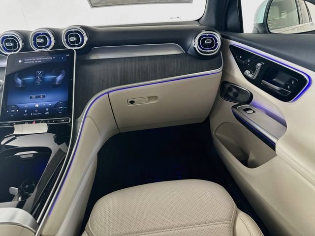 New 2027 Polar White Mercedes-Benz GLC 300 image 55