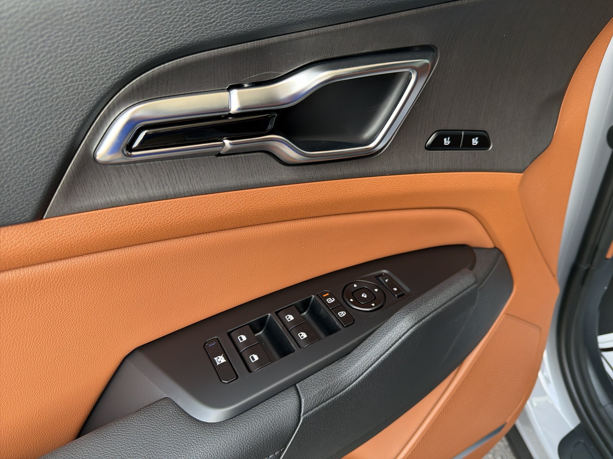 New 2027 Wolf Gray Kia X-Line image 18
