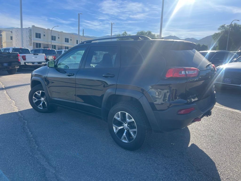 Used 2018 Black Jeep Trailhawk image 11