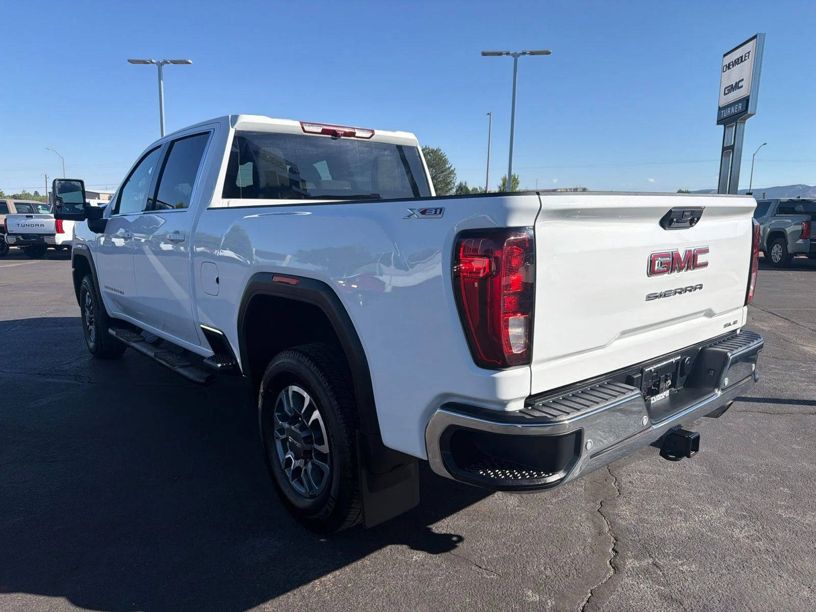Used 2025 White GMC SLE image 6
