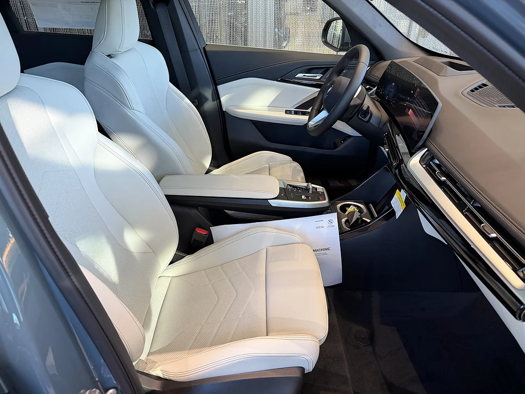 New 2027  BMW xDrive28i image 14