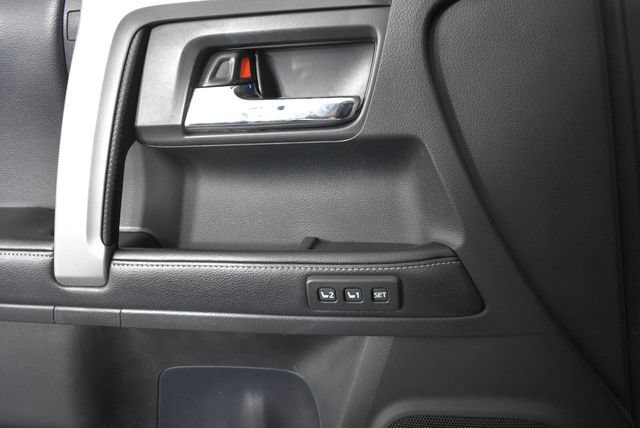 2016 Toyota 4Runner Limited - Photo 32