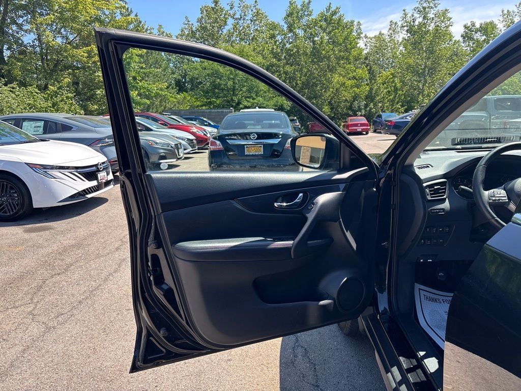 Used 2017 Black Nissan SV image 17