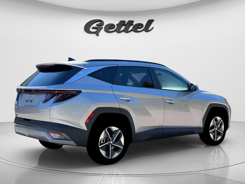 New 2026 Silver Hyundai SEL Convenience image 7