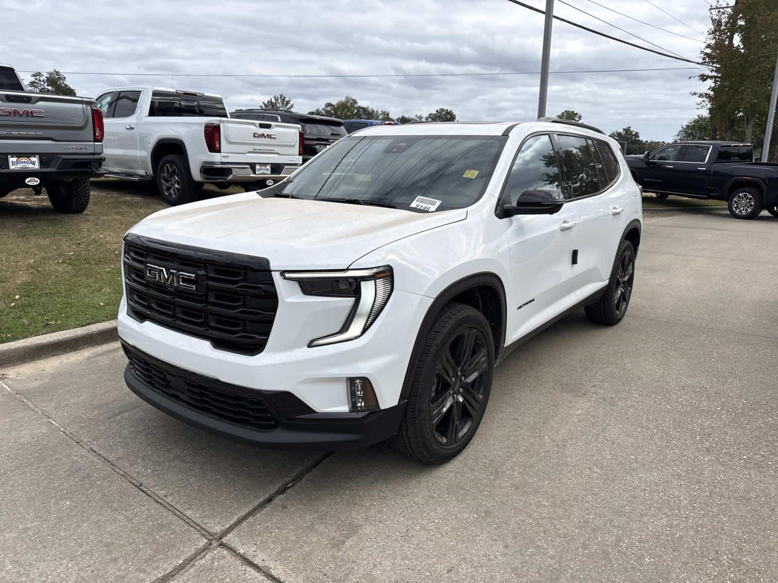 New 2027 Summit White GMC Elevation image 3
