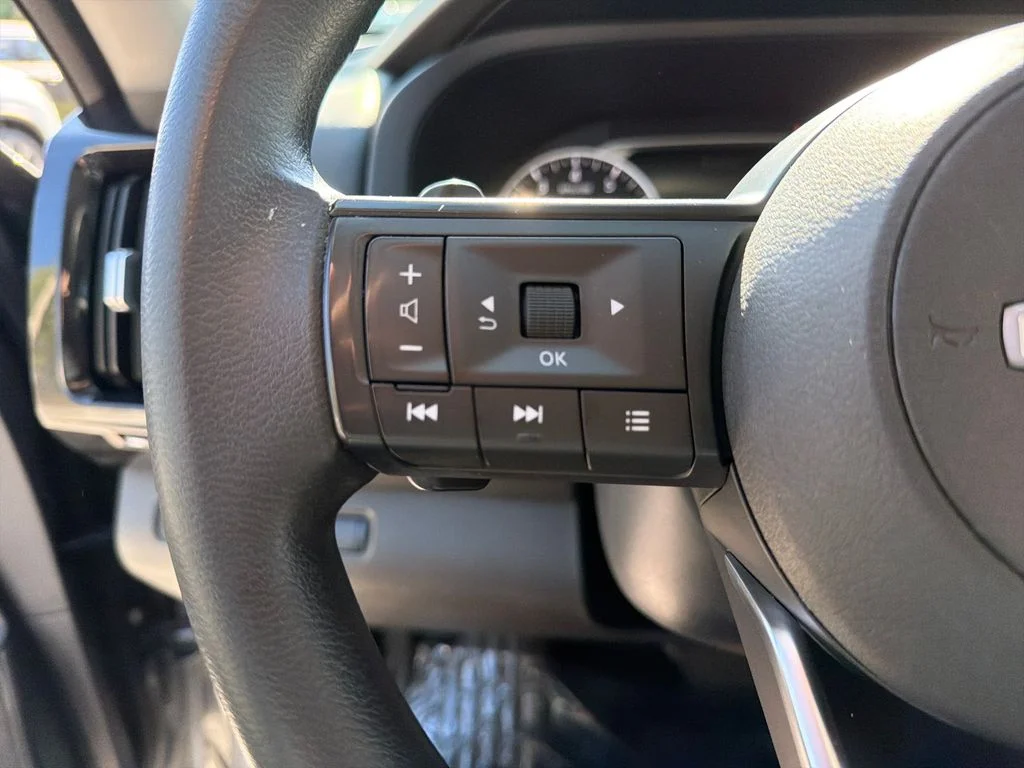 2024 Nissan Pathfinder S - Photo 23