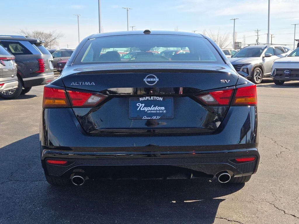 Used 2024 Black Nissan 2.5 SV image 14