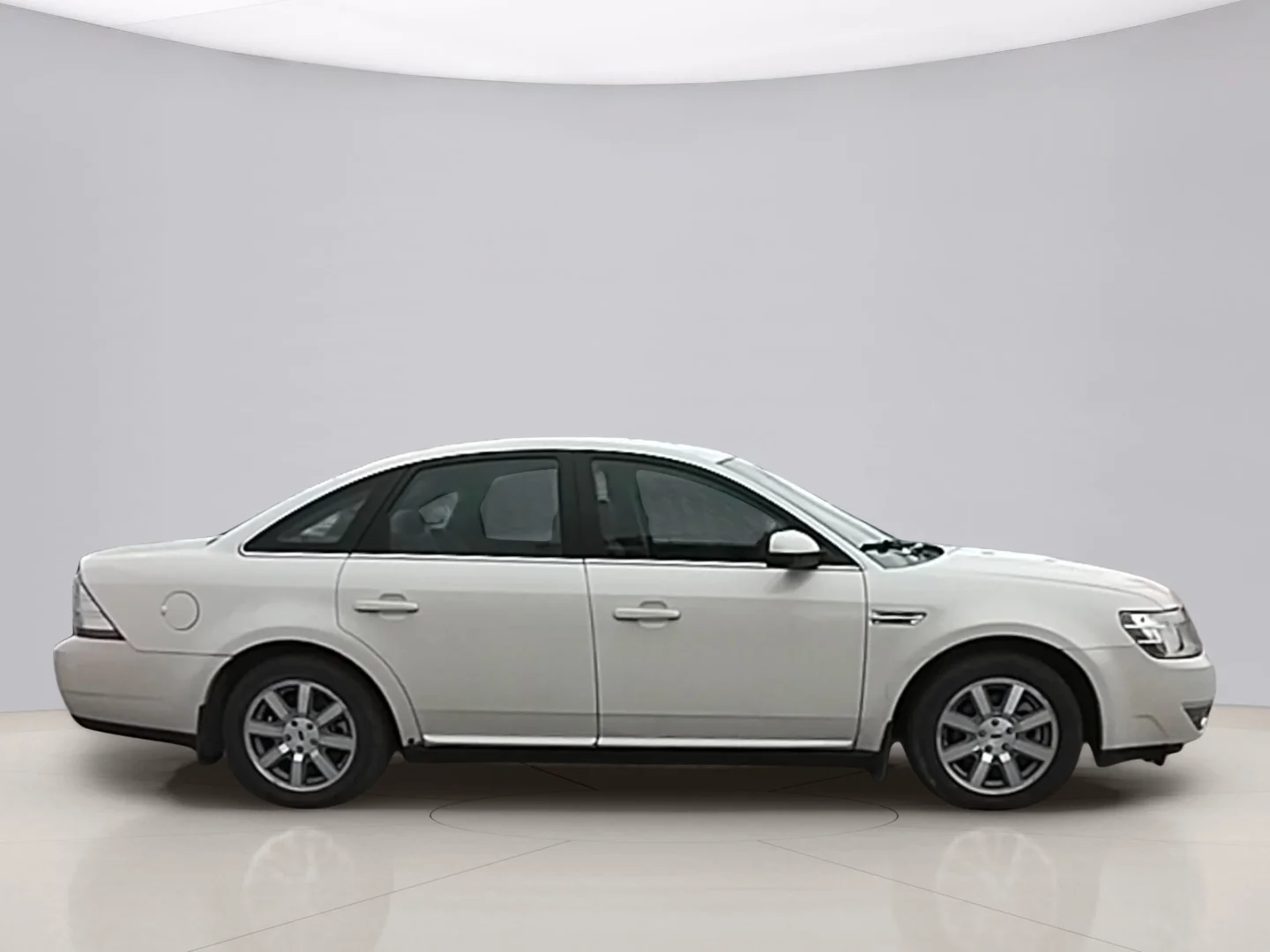 Used 2009 White Ford SEL image 6