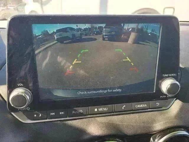 Used 2022 Gray Nissan SR image 21