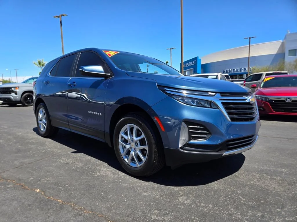Used 2024 Lakeshore Blue Metallic Chevrolet LT image 1