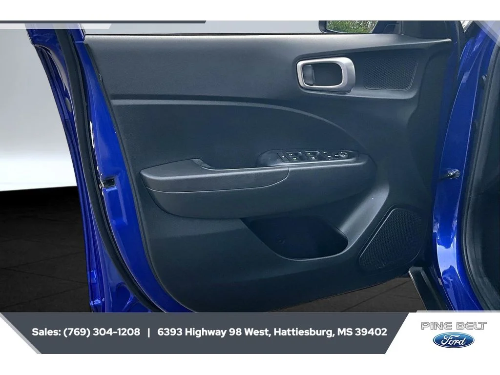 Used 2023 Intense Blue Hyundai SEL image 17