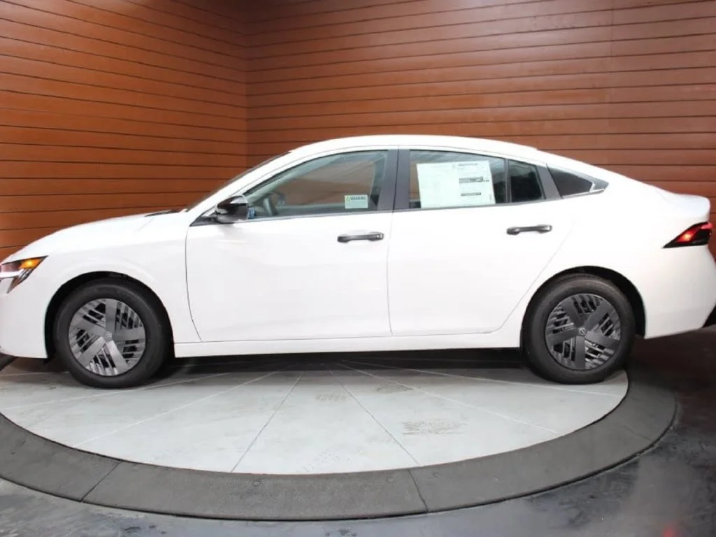 2026 Nissan Sentra S - Photo 13