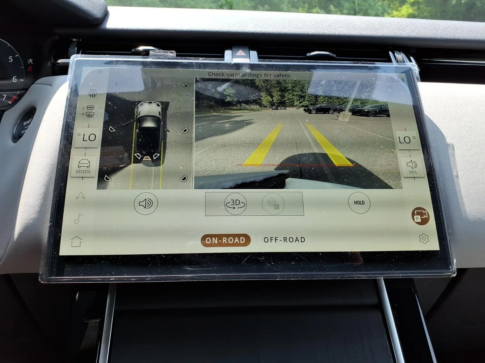 New 2026 Fuji White LAND ROVER S image 14