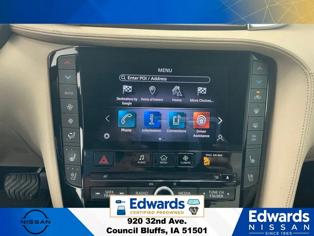 Used 2021 White INFINITI Sensory image 32