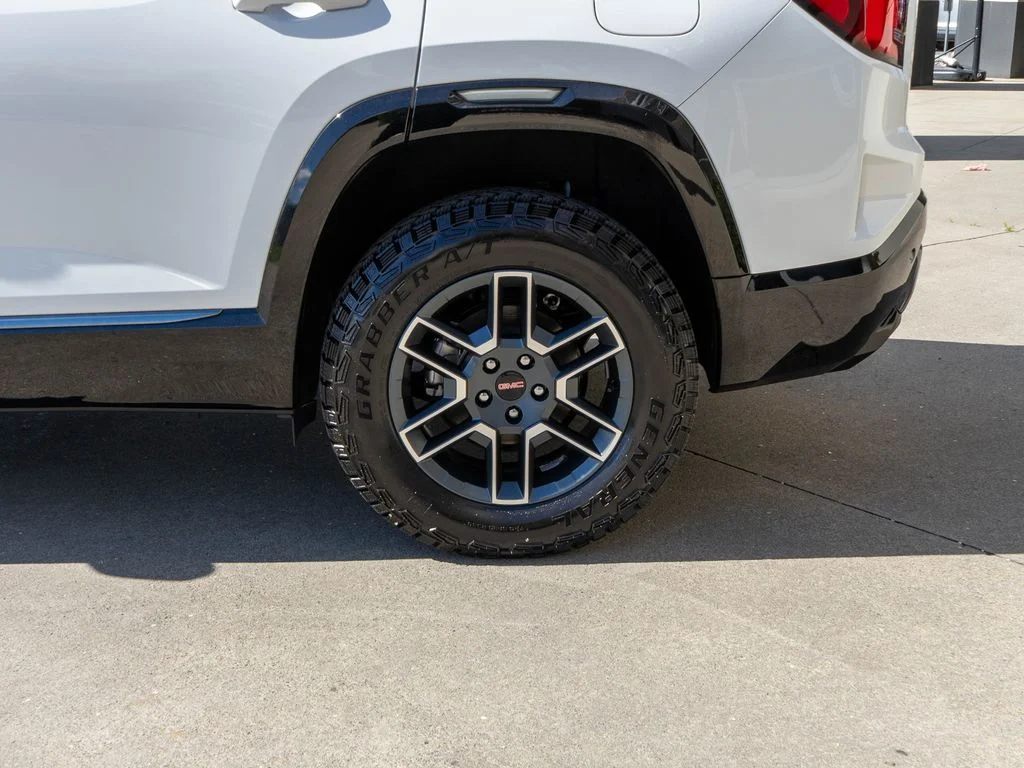 2026 GMC Terrain AT4 - Photo 30