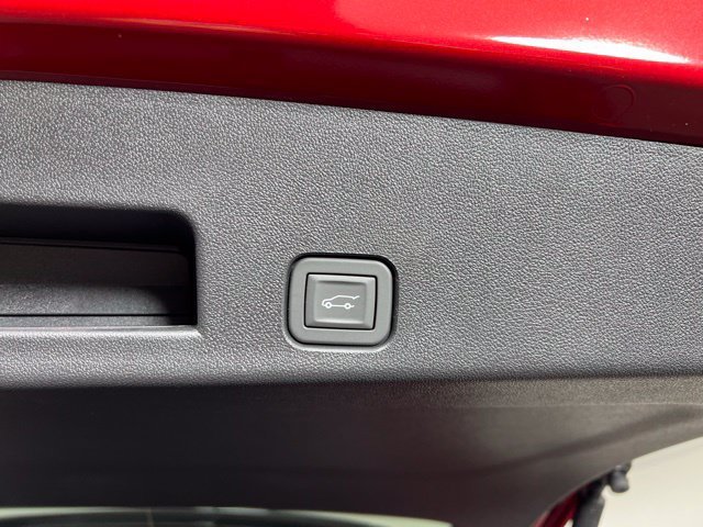 New 2026 Volcanic Red Tintcoat GMC Elevation image 40