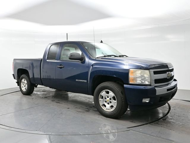 2011 Chevrolet Silverado 1500 LT 4X4 Extended Cab MWB's photo