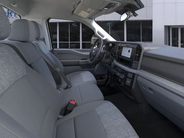 New 2026 Oxford White Ford XLT image 11