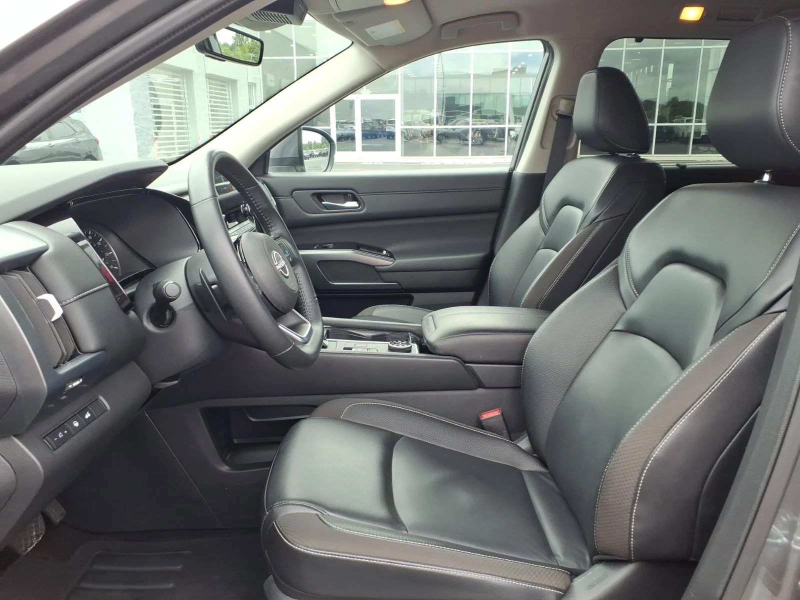 Used 2025 Gun Metallic Nissan SL image 25