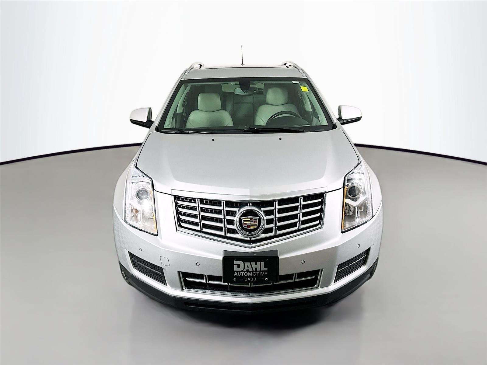 Used 2016 Cadillac SRX Luxury Collection with VIN 3GYFNEE38GS521329 for sale in Winona, Minnesota