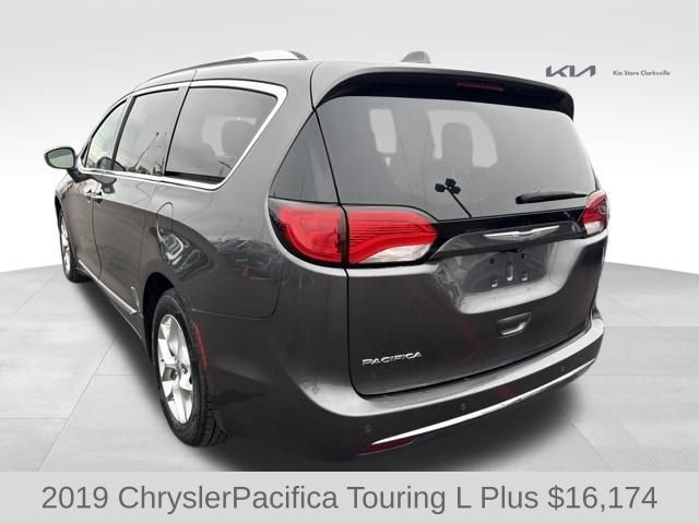 Used 2019 Crystal Metallic Chrysler Touring L Plus image 6