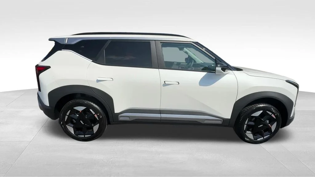 New 2027 White Kia EX image 7