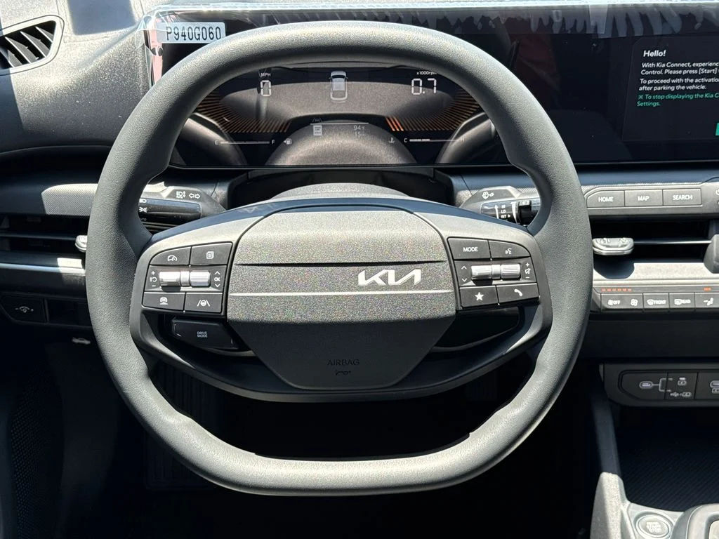 New 2026 Snow White Pearl Kia LXS image 24