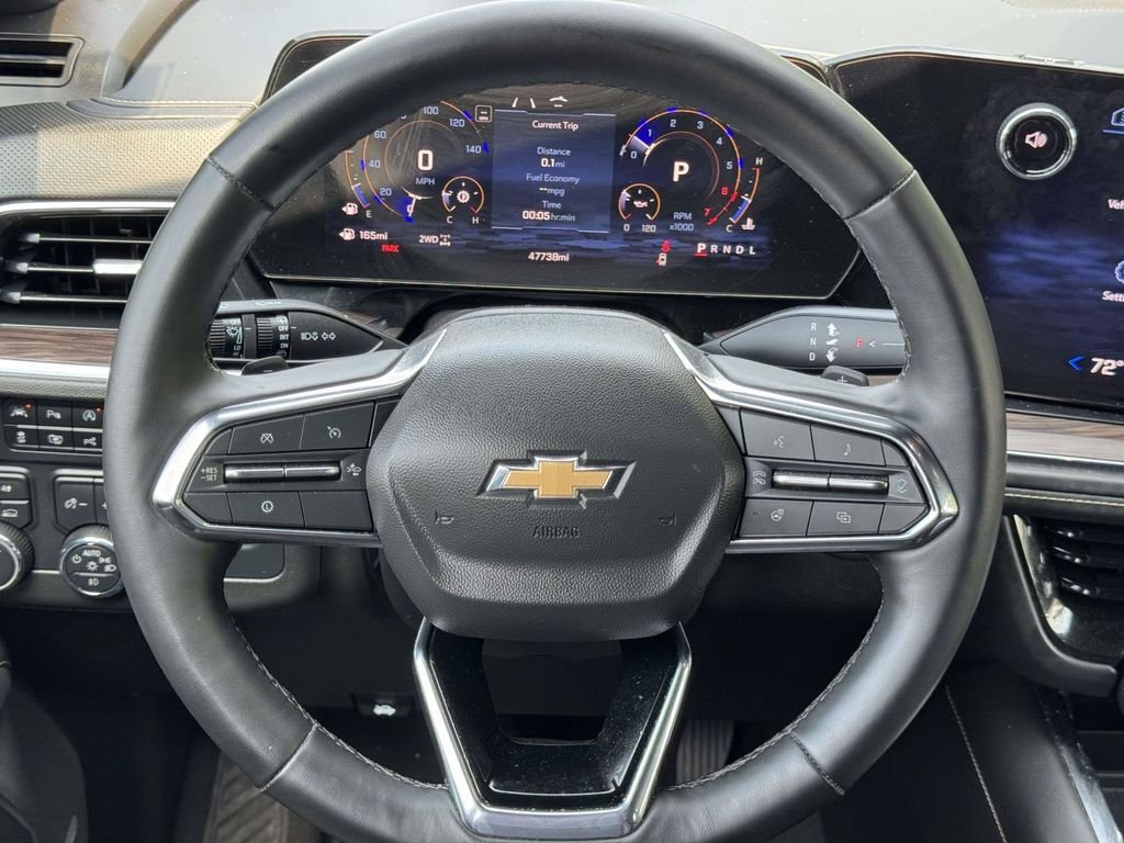 Used 2025 Black Chevrolet Premier image 11