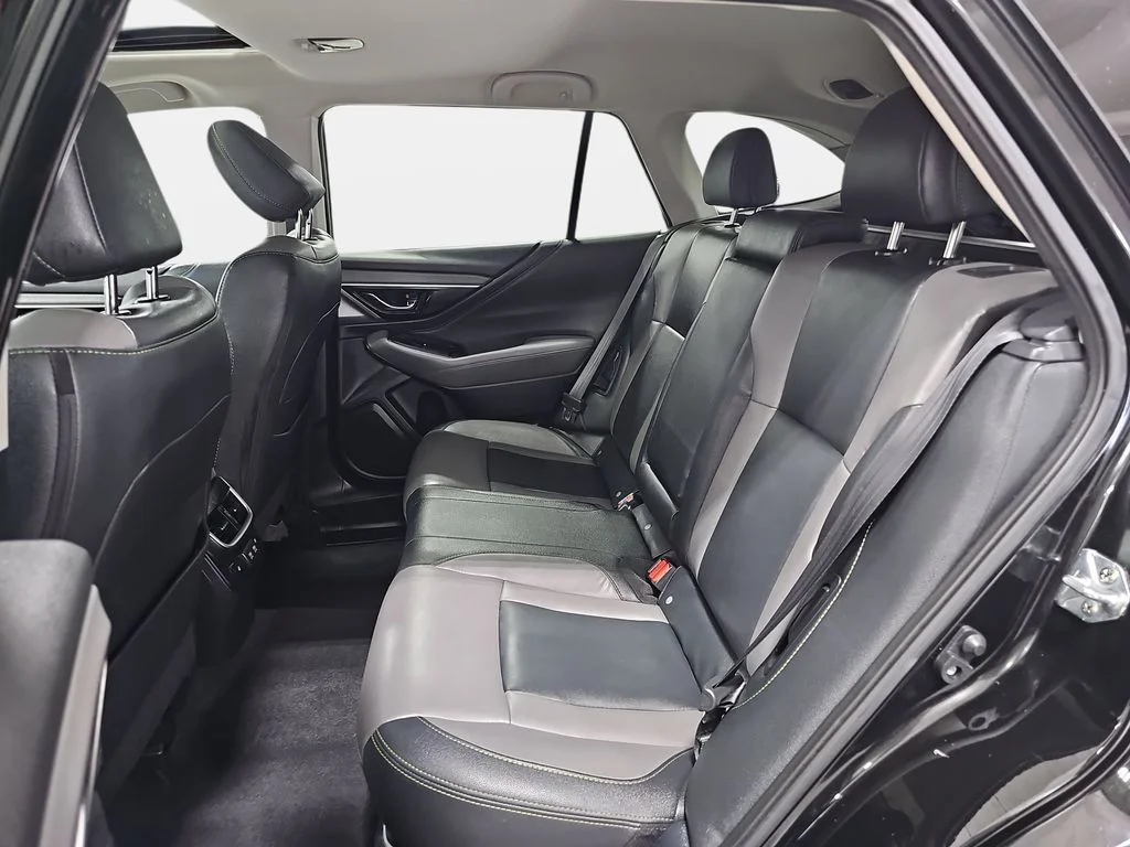 Used 2021 Black Subaru Onyx Edition XT image 12