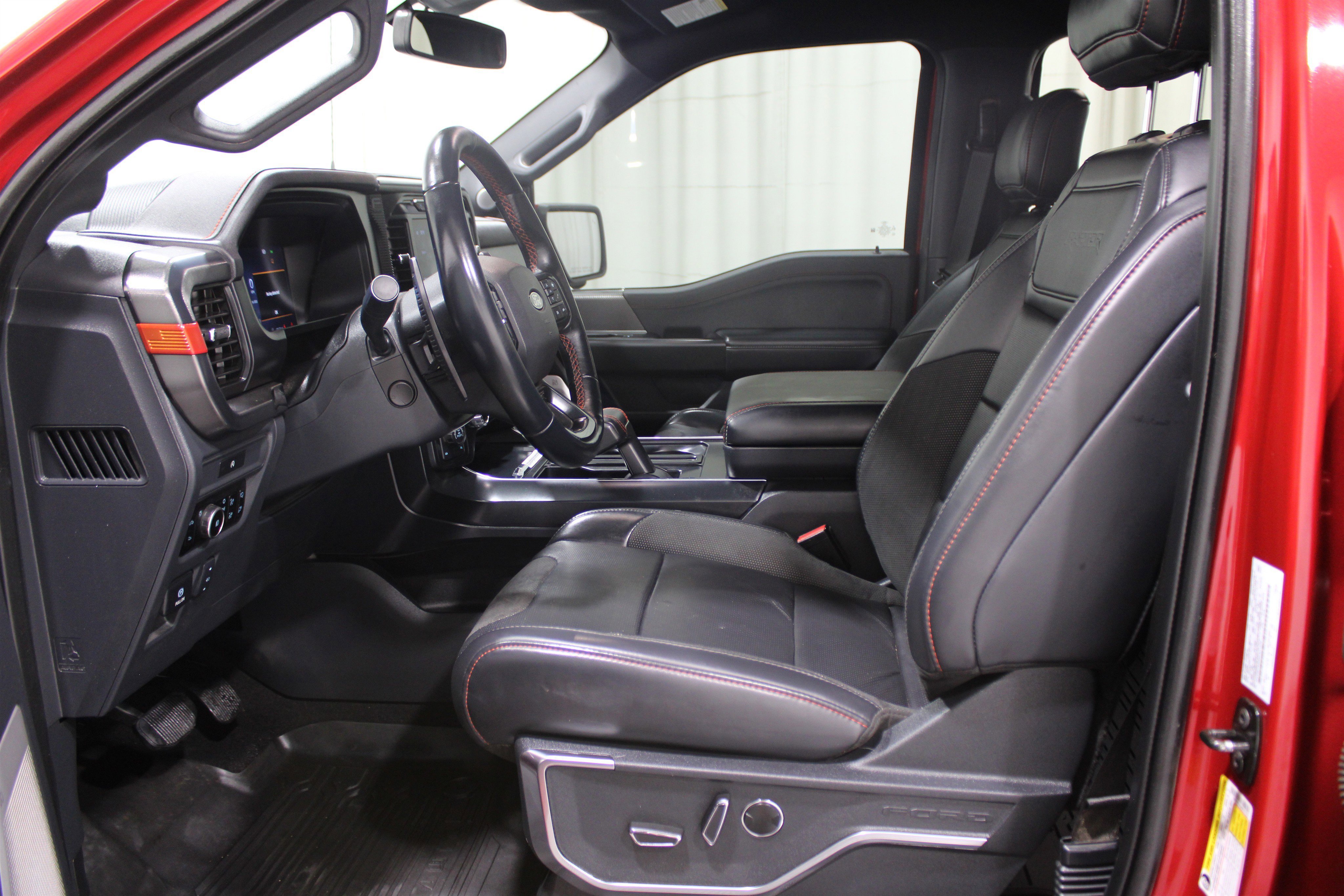 2025 Ford F-150 Raptor photo 3