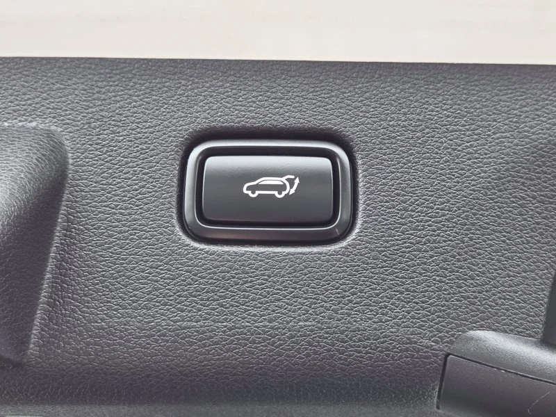 Used 2026 White Kia X-Line image 12