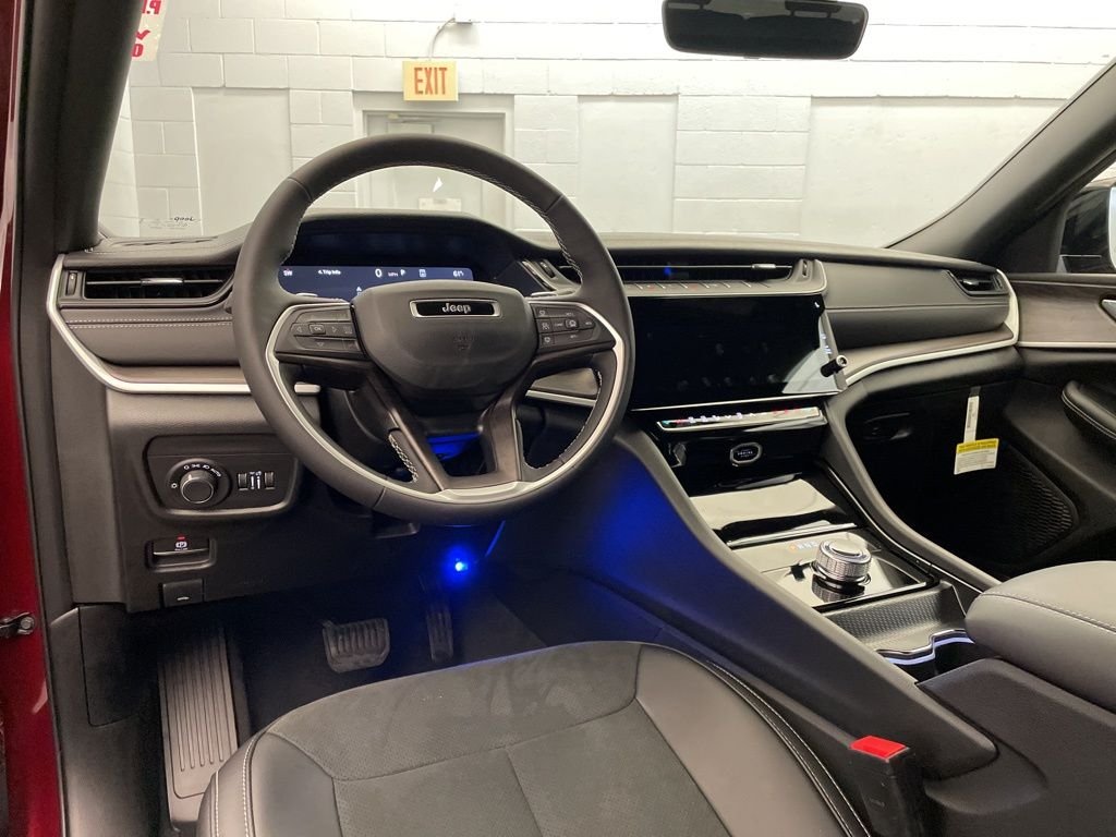 New 2026 Velvet Red Pearlcoat Jeep Altitude image 9