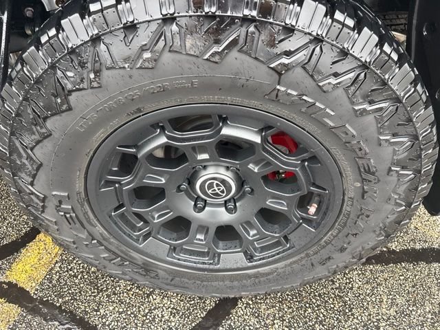Used 2023 Green Toyota SR5 image 6