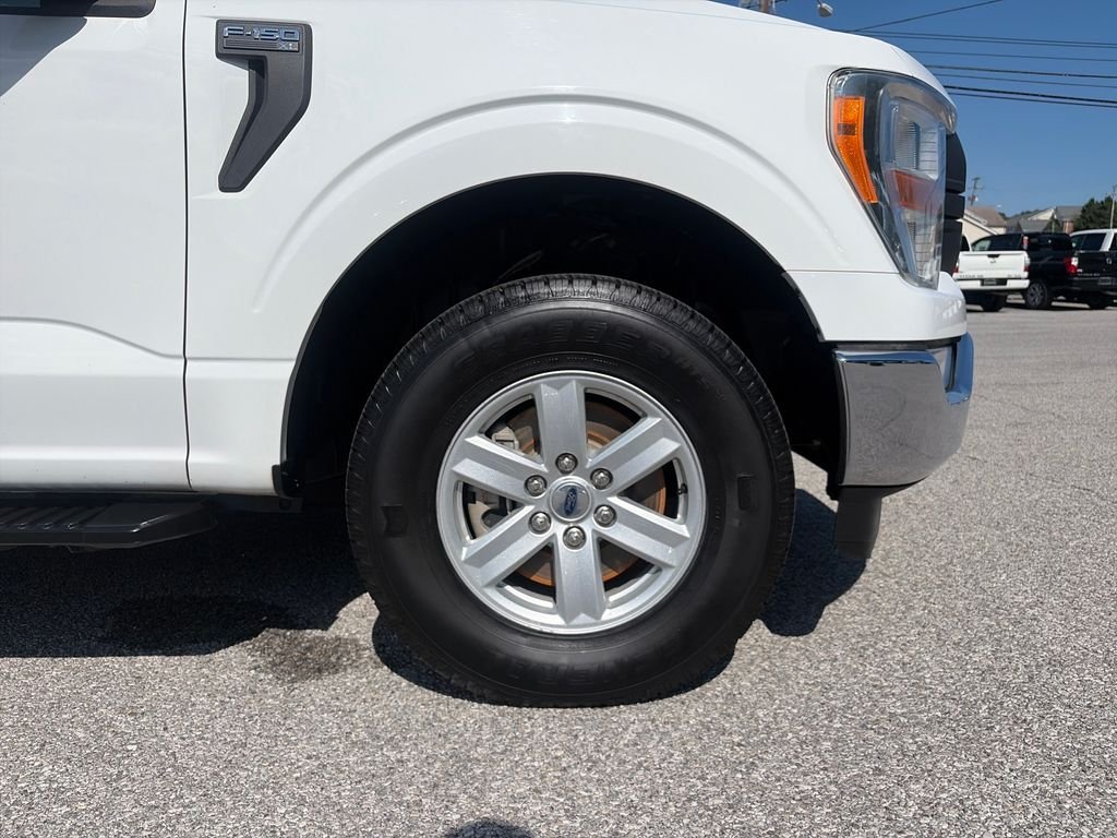 Used 2021 White Ford XL image 46