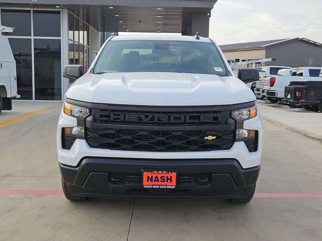 New 2026 Summit White Chevrolet WT image 2