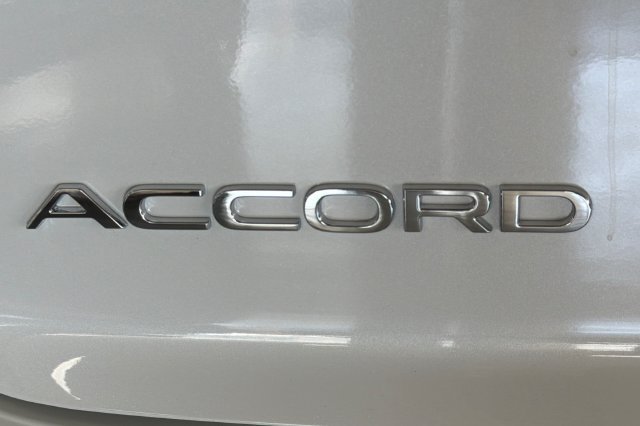 New 2026 Platinum White Pearl Honda LX image 21