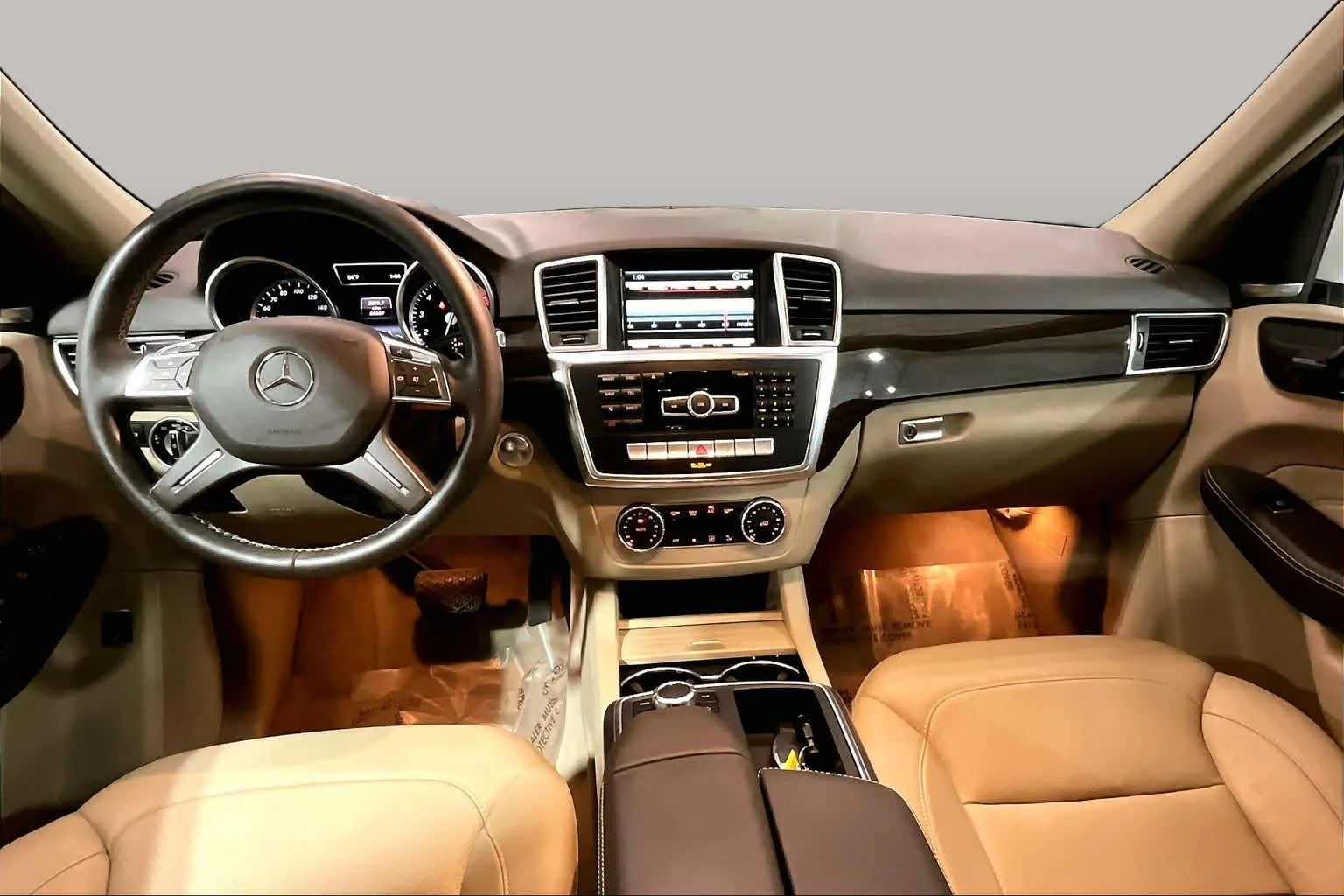 Used 2015 Polar White Mercedes-Benz ML 350 image 16