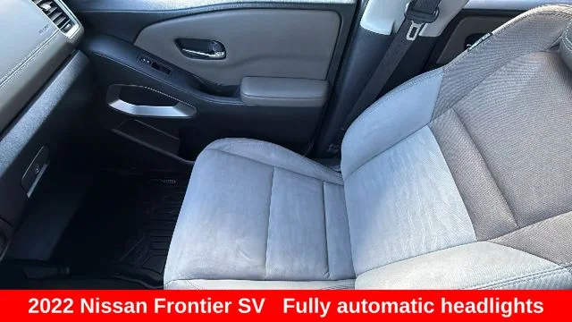 2022 Nissan Frontier SV - Photo 12