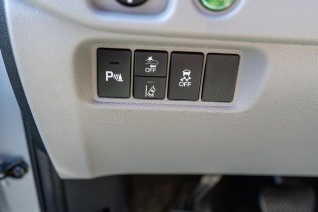 Used 2020 Modern Steel Metallic Honda Touring image 29