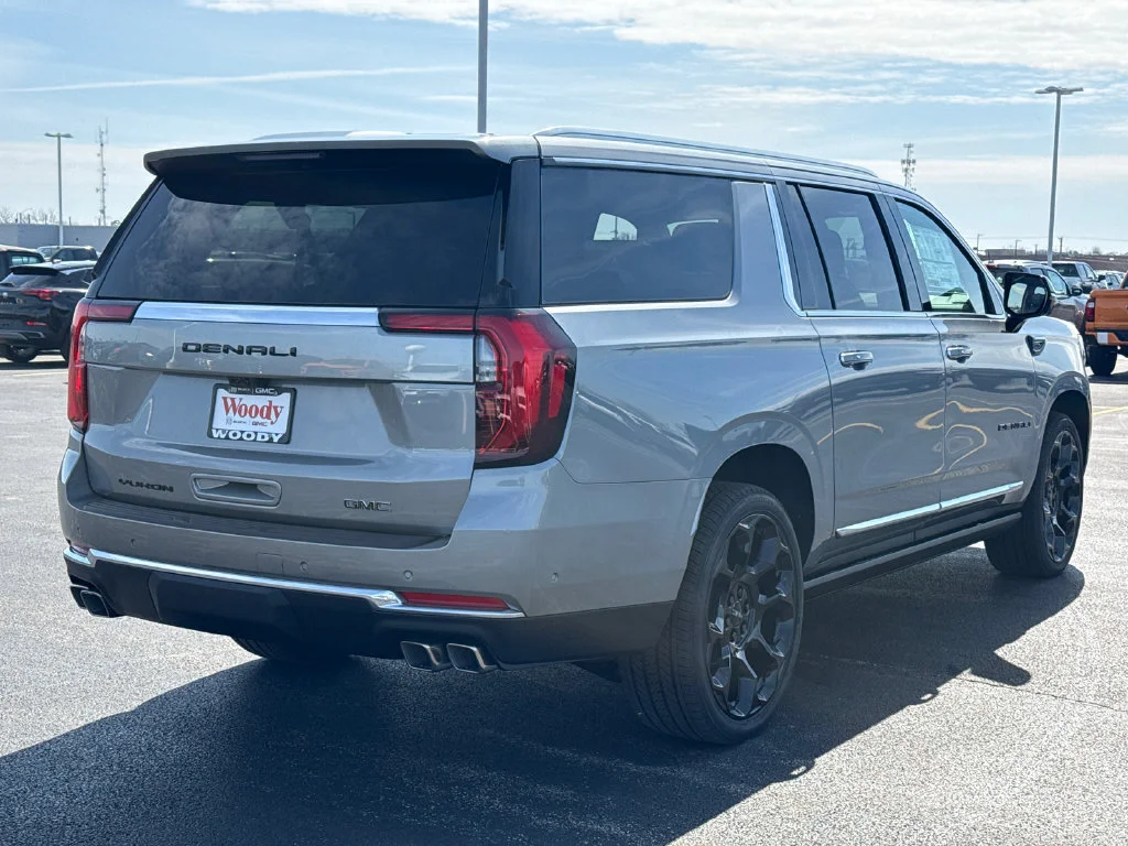 2026 GMC Yukon XL Denali - Photo 9