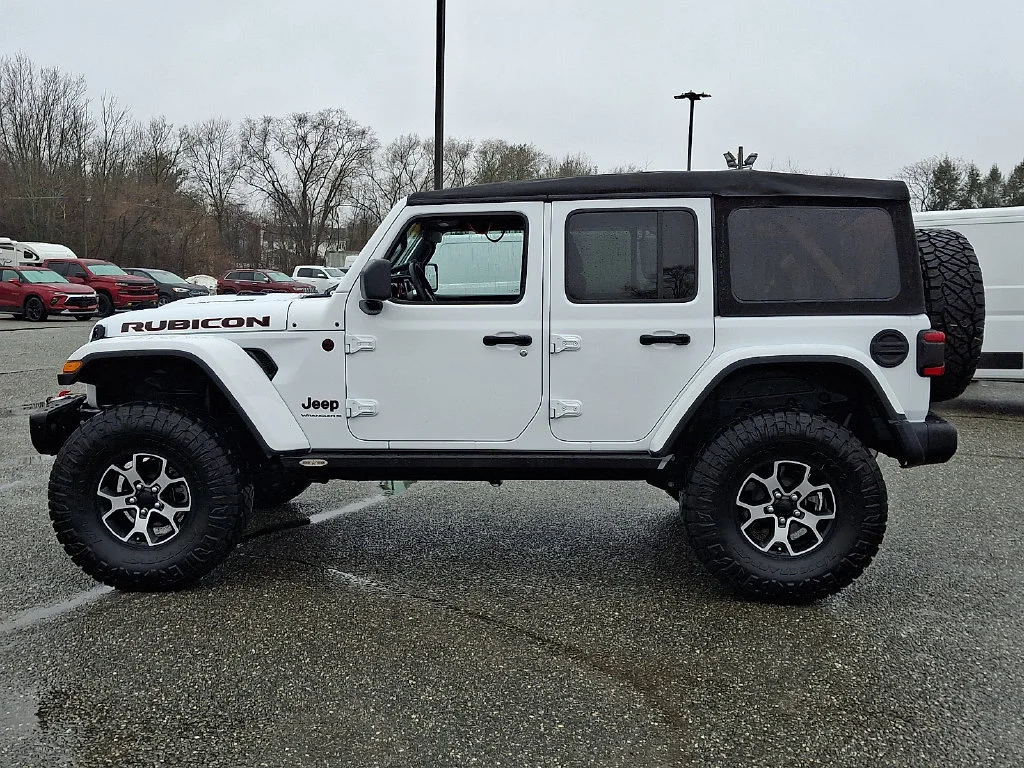 Used 2023 Bright White Clearcoat Jeep Rubicon image 7