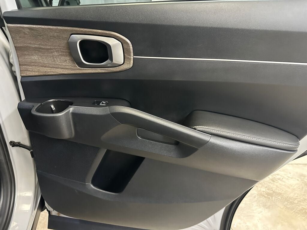 2022 Kia Sorento X-Line EX - Photo 30