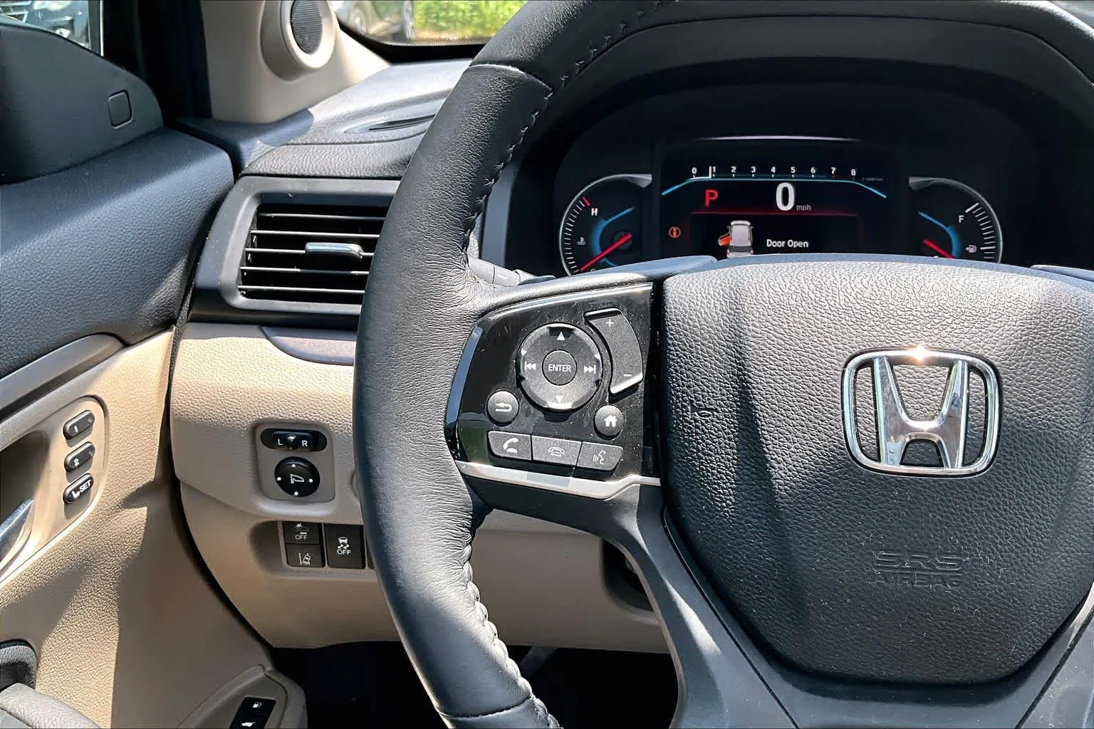 Used 2021 Platinum White Pearl Honda EX-L image 24