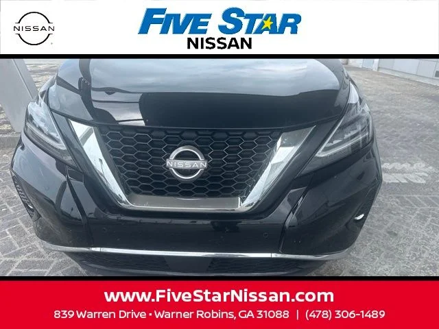 Used 2024 Black Nissan Platinum image 2