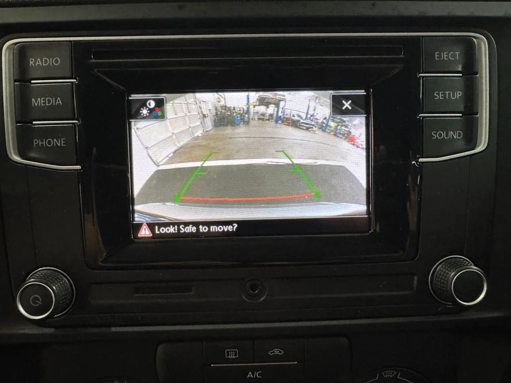 Used 2018 Gray Volkswagen 1.4T S image 22