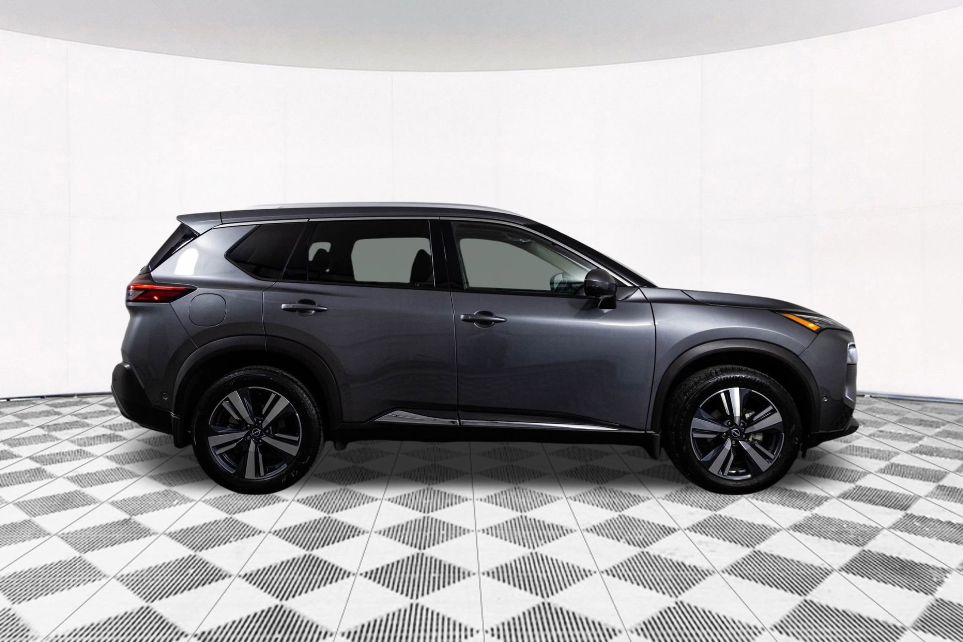 2023 NISSAN ROGUE - Image 16