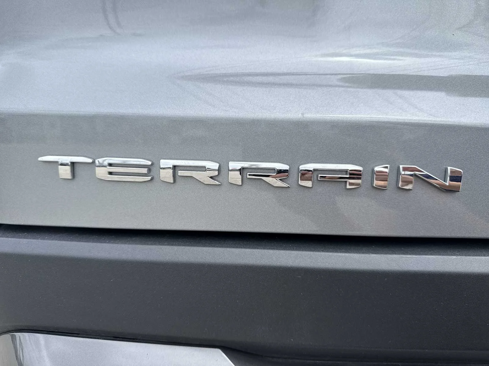 Used 2026 Sterling Metallic GMC Elevation image 32