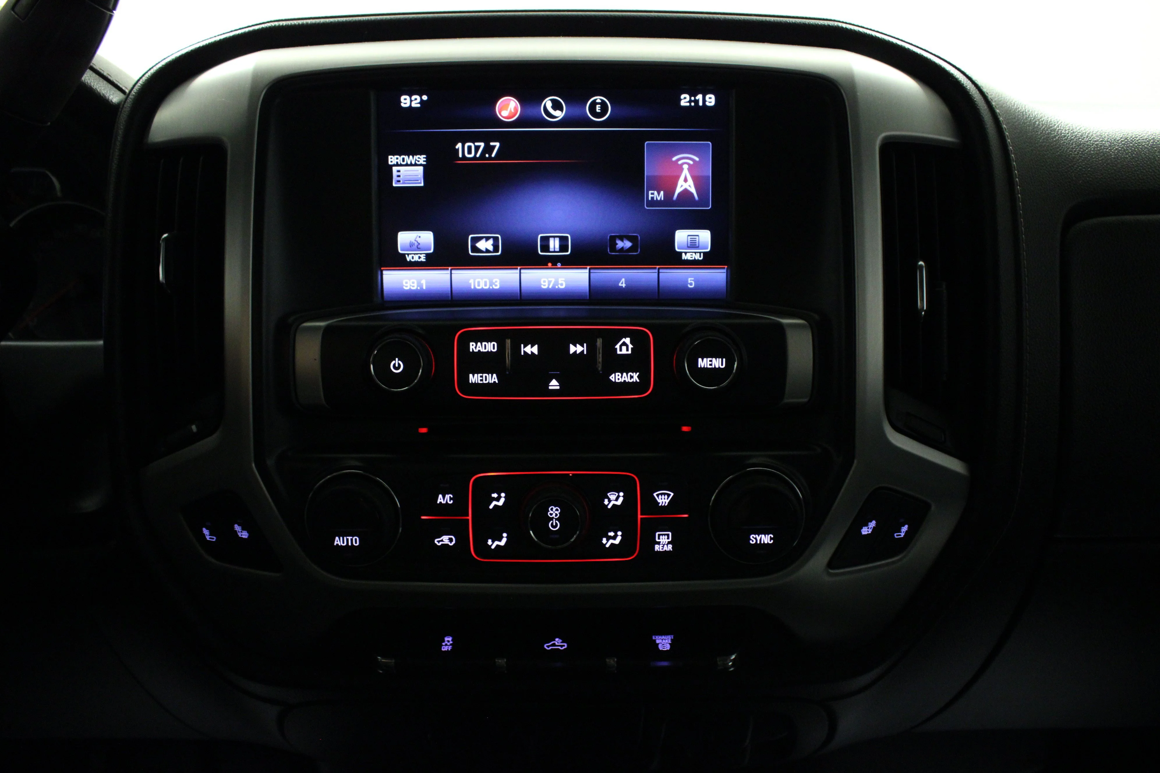 Used 2015 SUMMIT WHITE GMC SLE image 22